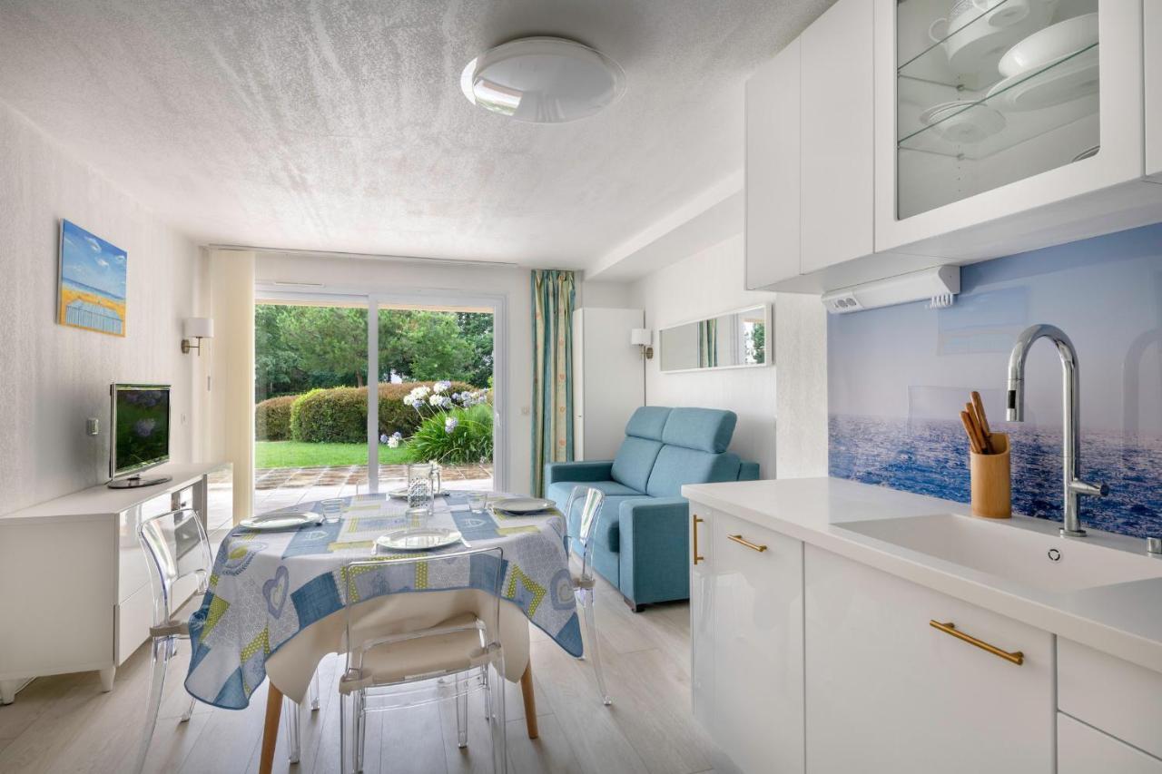 Appartement Dans Residence Avec Piscine Pour 6 بورنيشّيه المظهر الخارجي الصورة