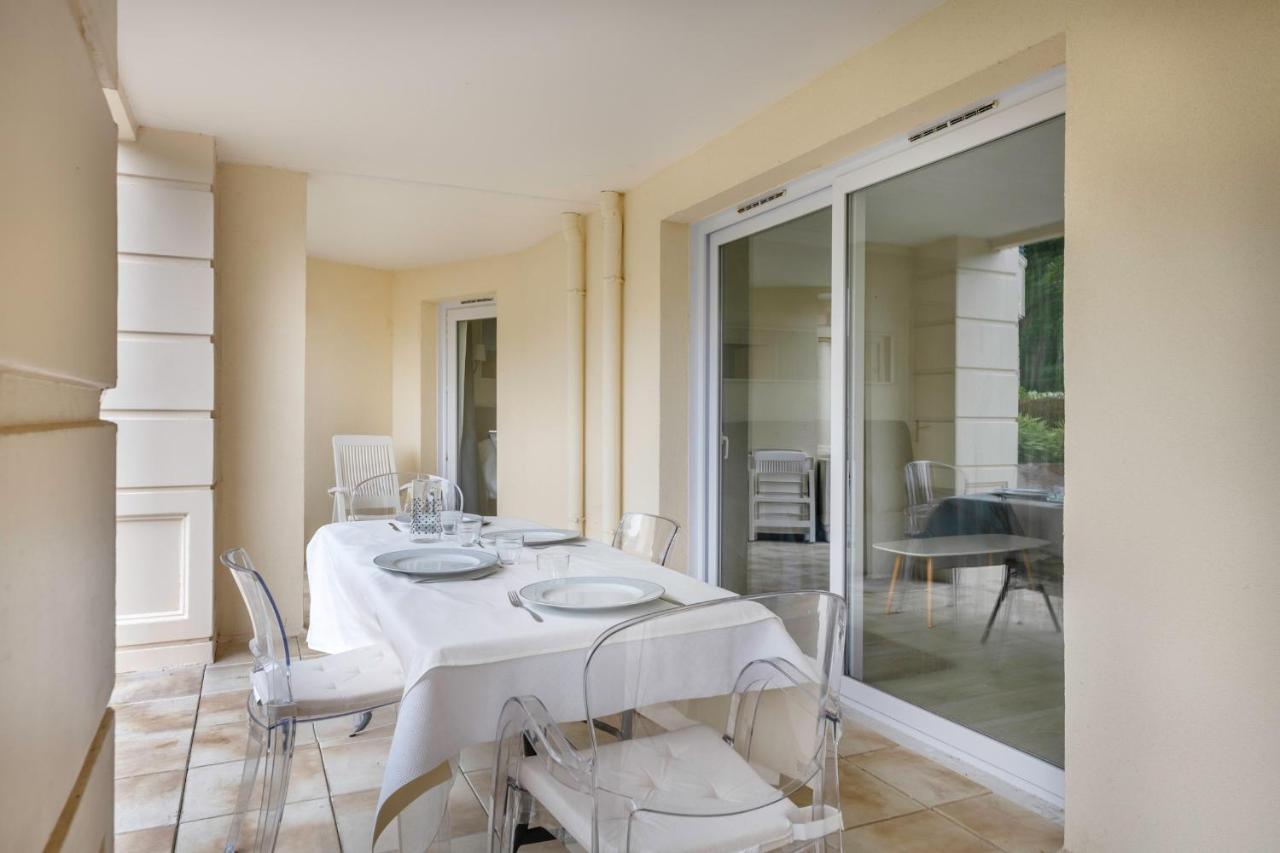 Appartement Dans Residence Avec Piscine Pour 6 بورنيشّيه المظهر الخارجي الصورة