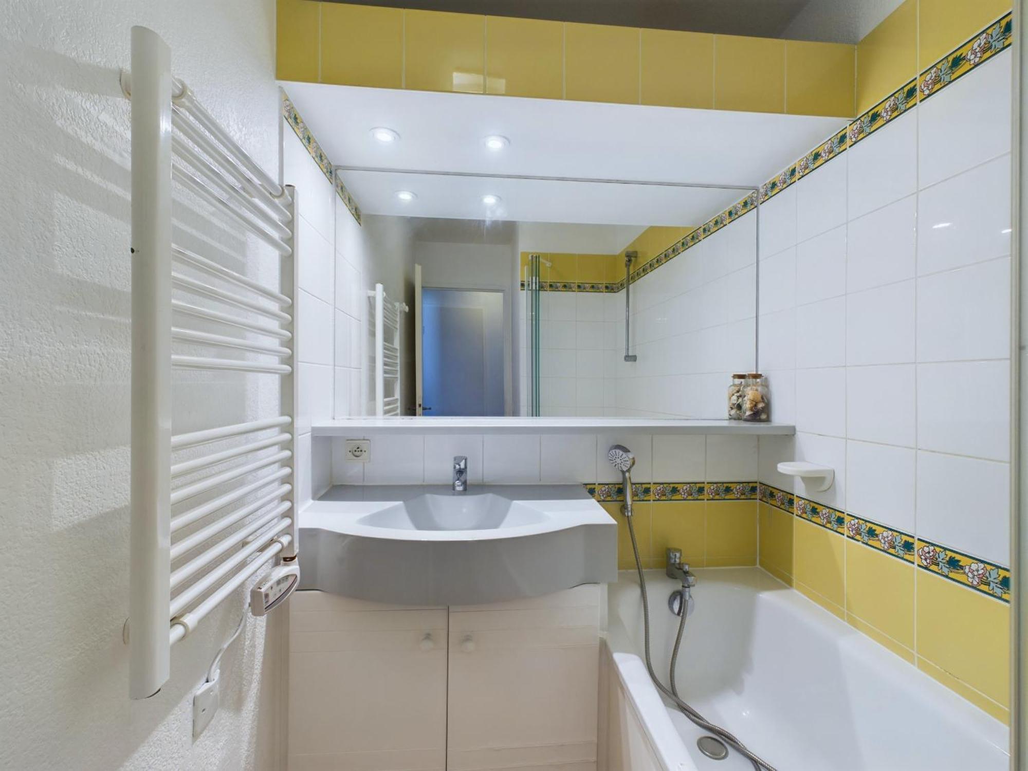 Appartement Dans Residence Avec Piscine Pour 6 بورنيشّيه المظهر الخارجي الصورة